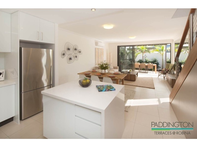 95 The Gardenway, Robina QLD 4226