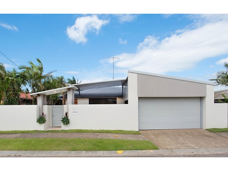 81 Alec Avenue, Mermaid Waters QLD 4218