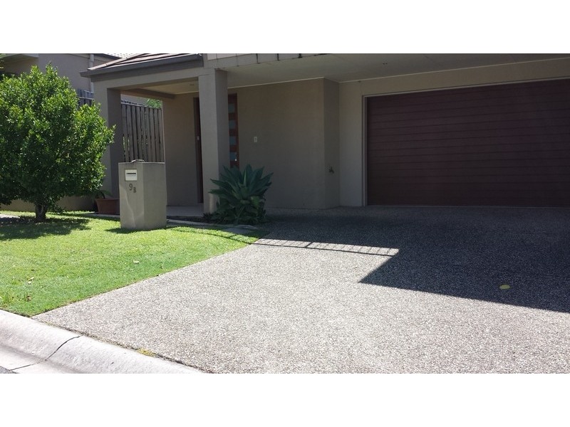 2/9 Tindari Place, Varsity Lakes QLD 4227