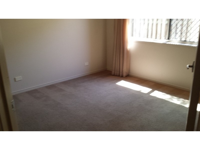 2/9 Tindari Place, Varsity Lakes QLD 4227