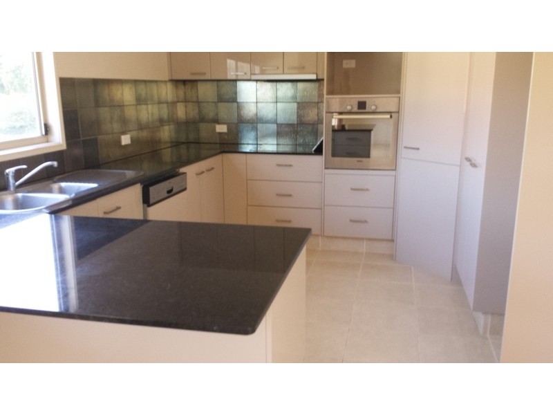 2/9 Tindari Place, Varsity Lakes QLD 4227
