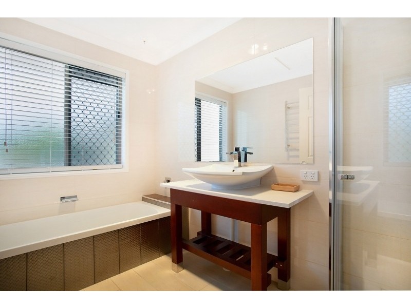 14 Nolan Street, Tallai QLD 4213