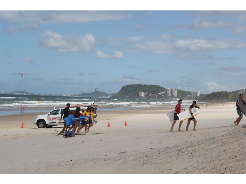 2 Rudder Court, Mermaid Waters QLD 4218