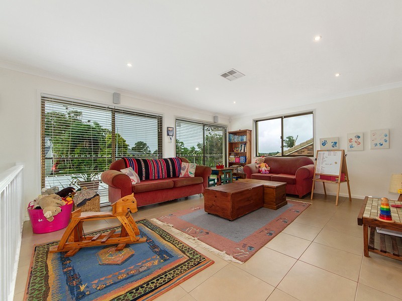 8 Sandringham Drive, Robina QLD 4226