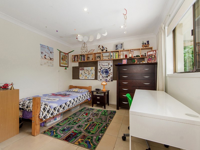 8 Sandringham Drive, Robina QLD 4226