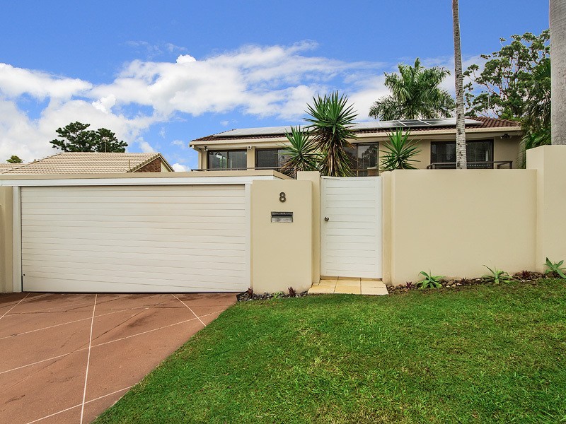 8 Sandringham Drive, Robina QLD 4226
