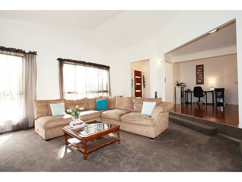 151 Glen Eagles Drive, Robina QLD 4226