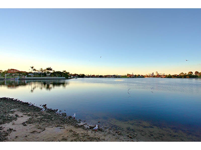 98/300 Cottesloe Drive, Mermaid Waters QLD 4218