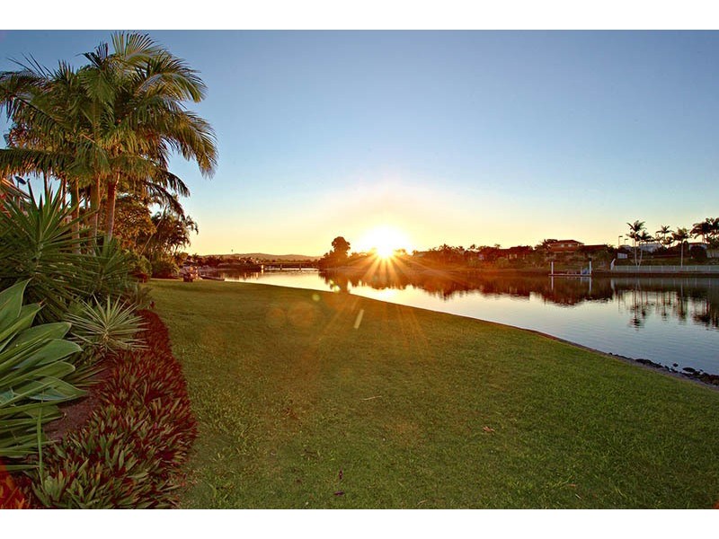 98/300 Cottesloe Drive, Mermaid Waters QLD 4218