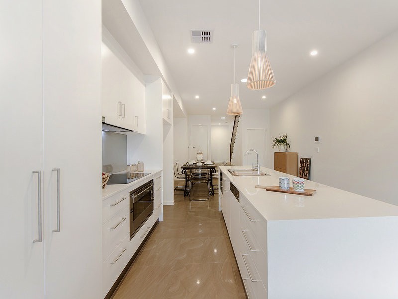 1/17 Stephens Street, Burleigh Heads QLD 4220