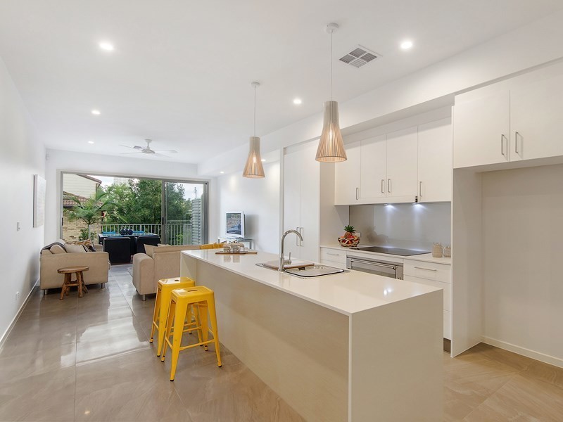 1/17 Stephens Street, Burleigh Heads QLD 4220