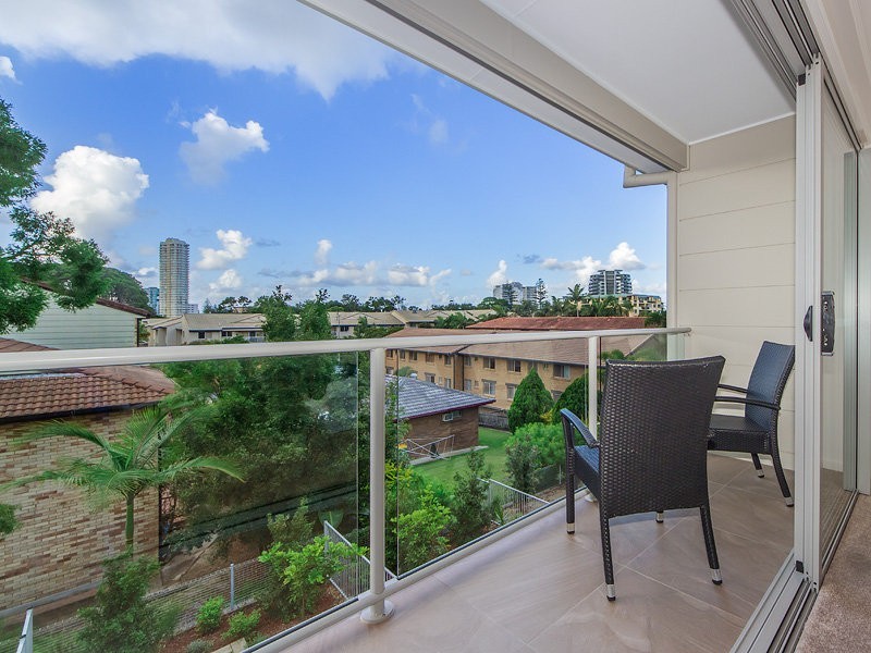 1/17 Stephens Street, Burleigh Heads QLD 4220