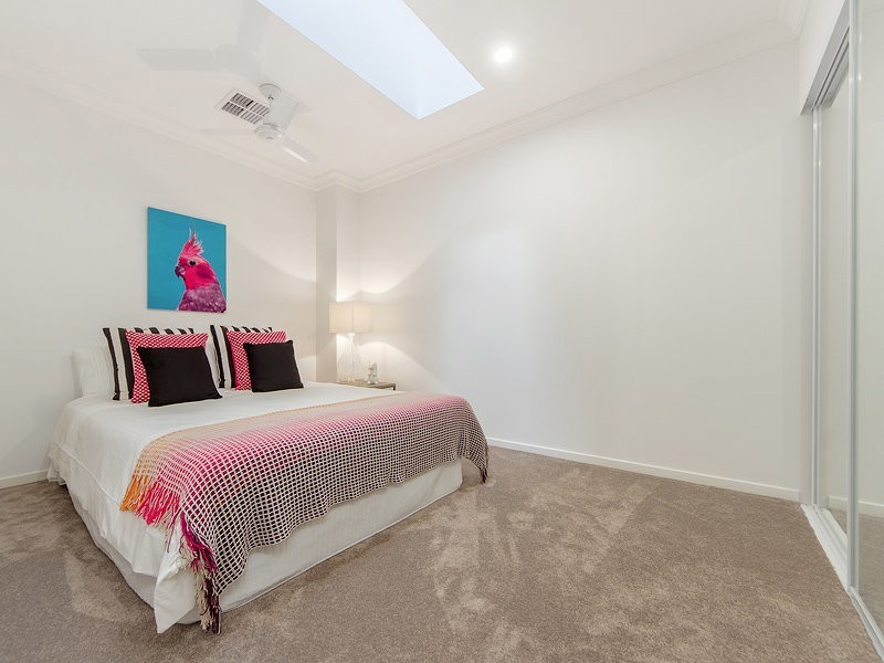 1/17 Stephens Street, Burleigh Heads QLD 4220