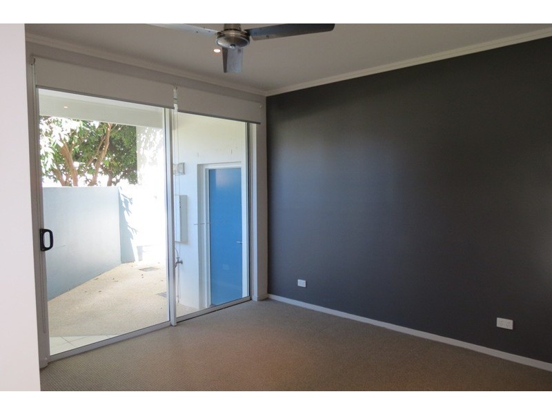 1/9 Watts Drive, Varsity Lakes QLD 4227