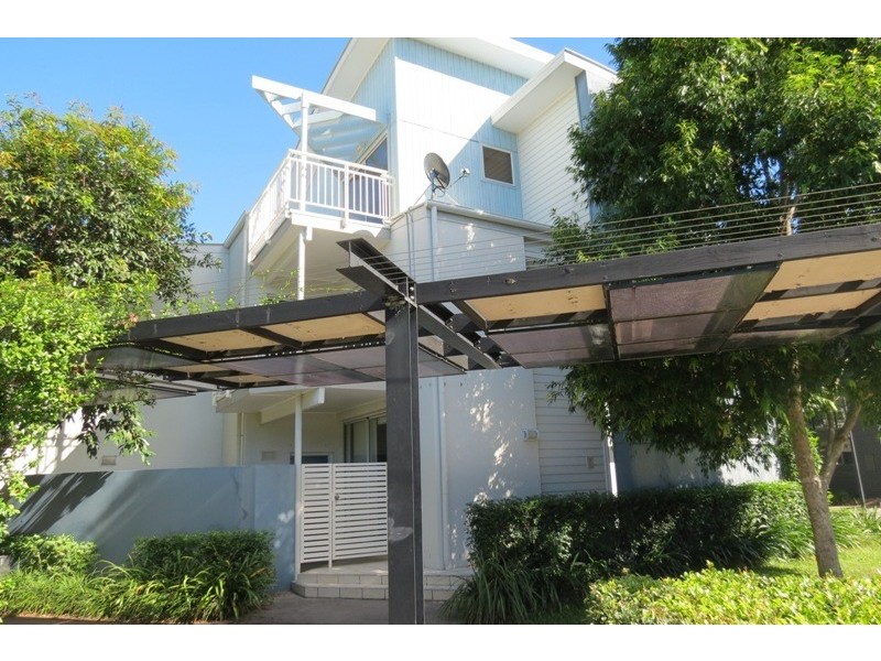 1/9 Watts Drive, Varsity Lakes QLD 4227