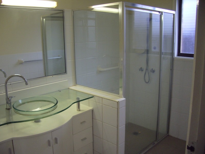 137 Nobby Parade, Miami QLD 4220
