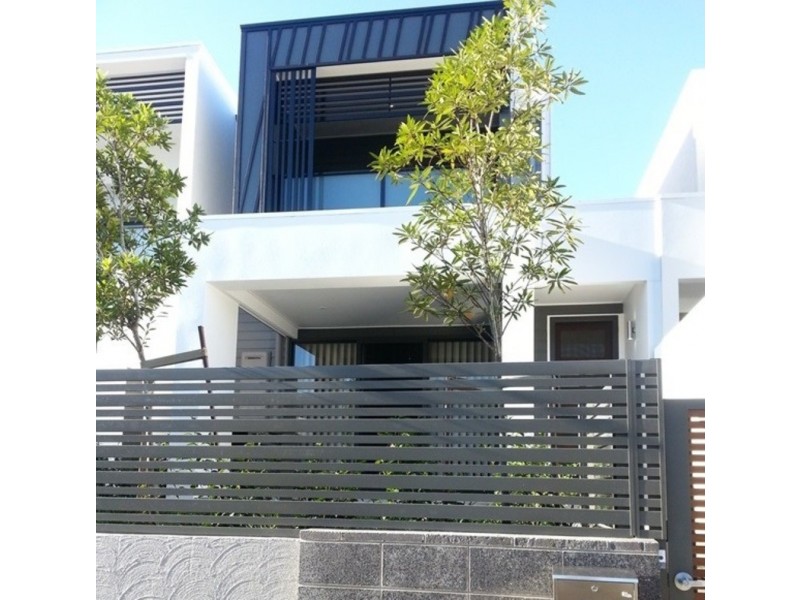 60 Parnell Boulevard, Robina QLD 4226