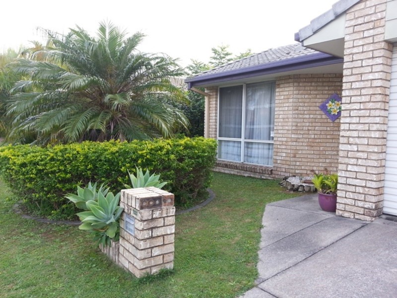 17 Altissimo Close, Varsity Lakes QLD 4227