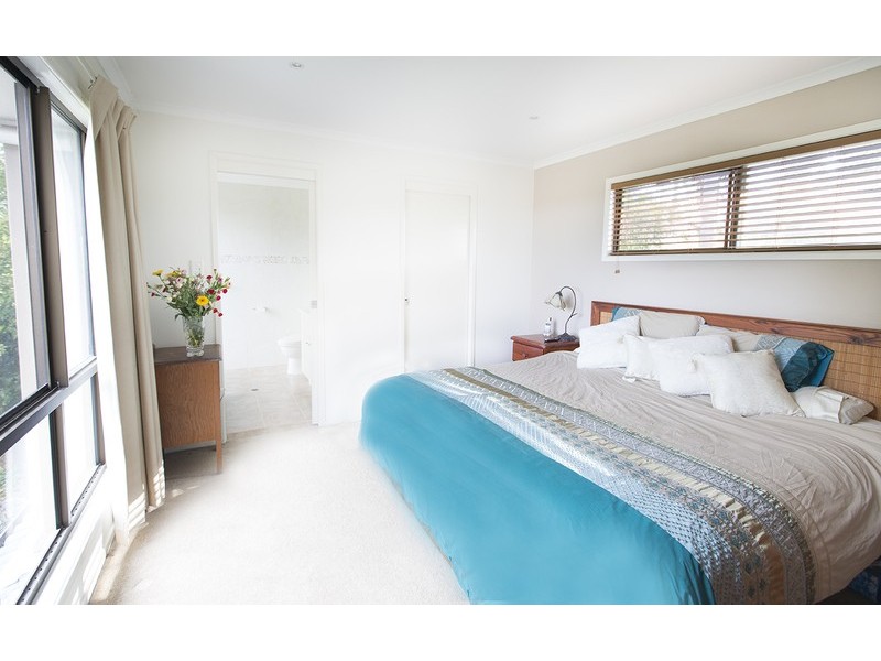 42 Lexington Drive, Worongary QLD 4213