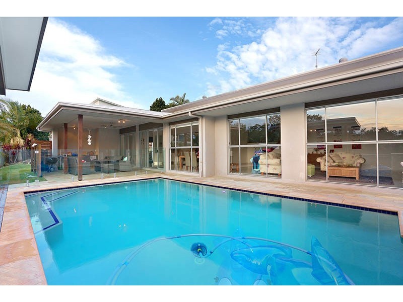 6 Golden Grove Boulevard, Reedy Creek QLD 4227