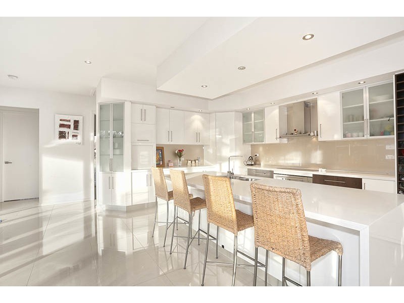 6 Golden Grove Boulevard, Reedy Creek QLD 4227