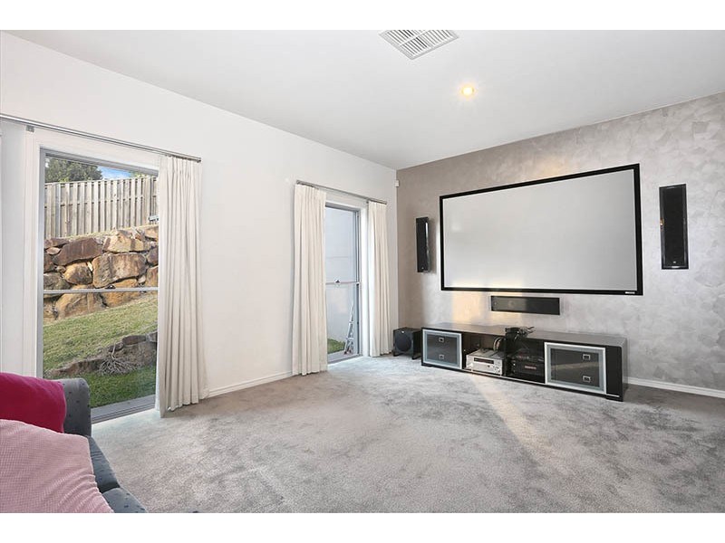 6 Golden Grove Boulevard, Reedy Creek QLD 4227