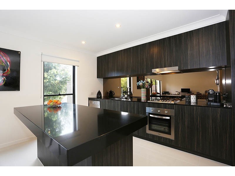 141 North Hill Drive, Robina QLD 4226