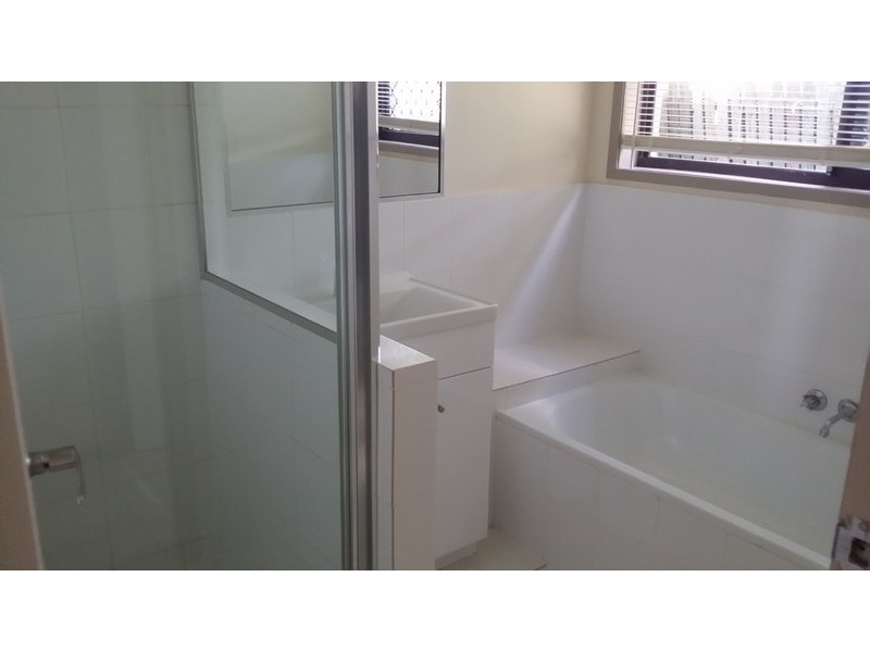 1/34 Callistemon Court, Arundel QLD 4214