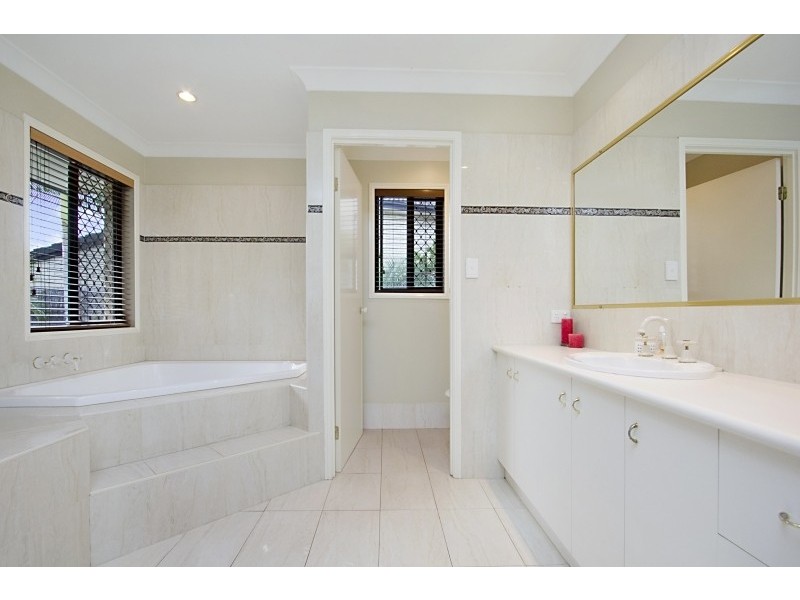 36 Lancewood Circuit, Robina QLD 4226