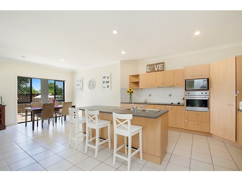 17 Gerona Circuit, Varsity Lakes QLD 4227