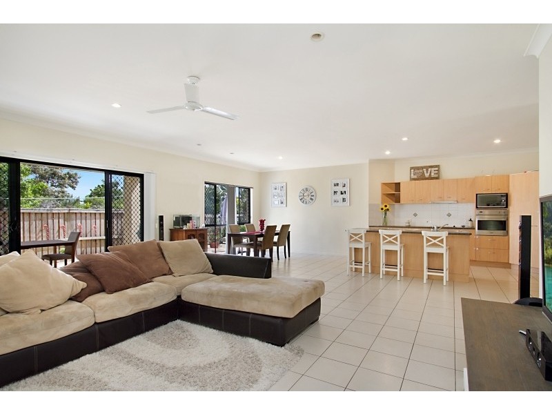 17 Gerona Circuit, Varsity Lakes QLD 4227