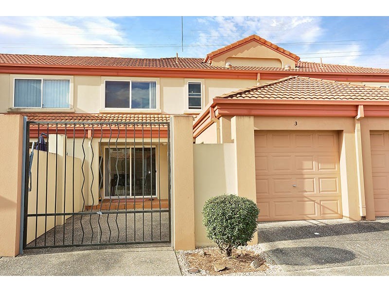 3/480 Christine Avenue, Robina QLD 4226