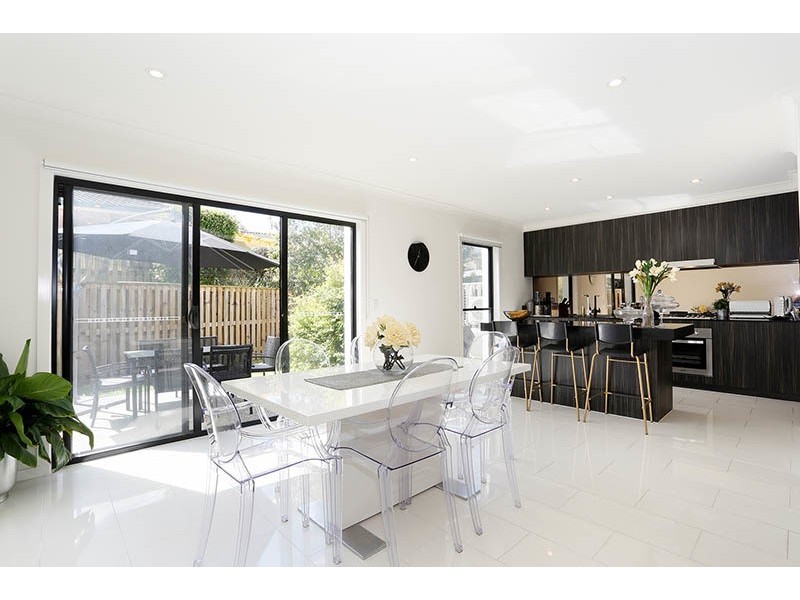 102 North Hill Drive, Robina QLD 4226