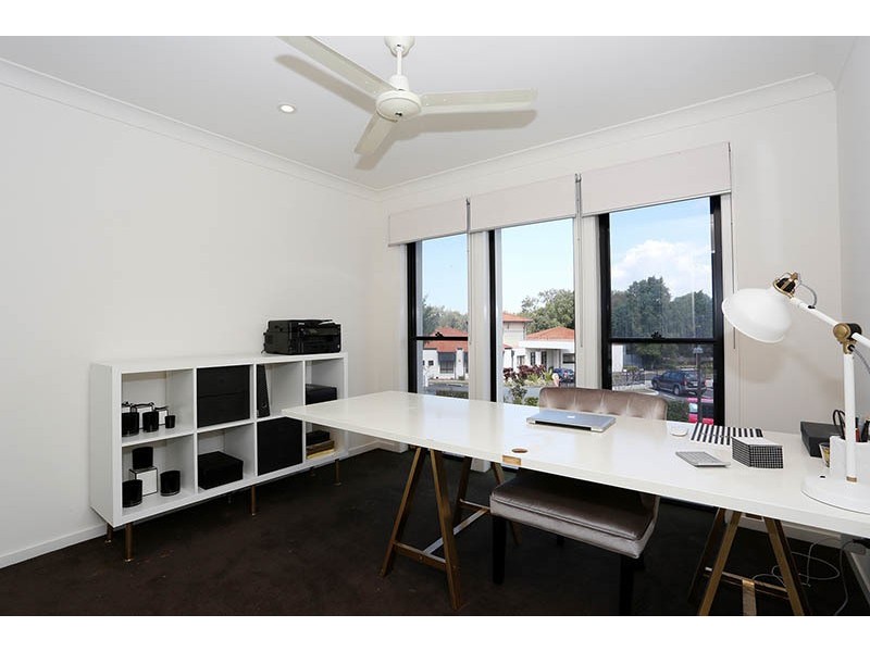 102 North Hill Drive, Robina QLD 4226