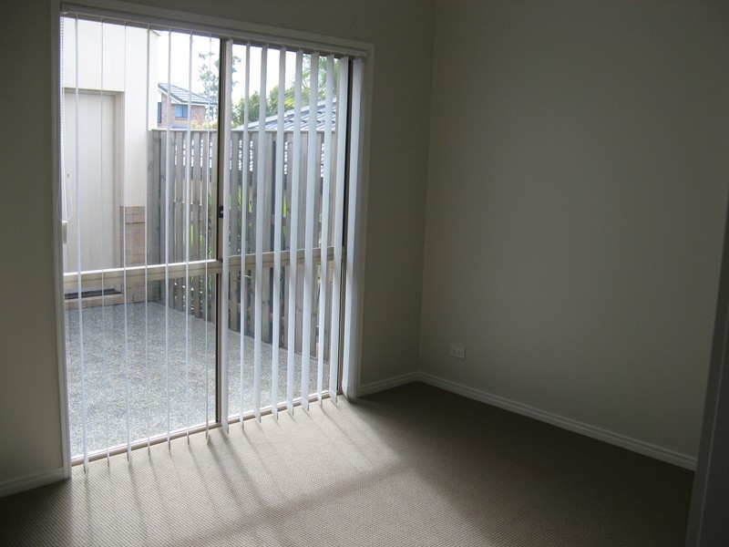 10 Andorra Place, Varsity Lakes QLD 4227