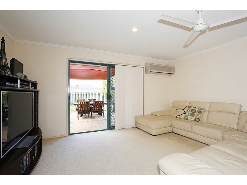 18 Dunedin Close, Merrimac QLD 4226
