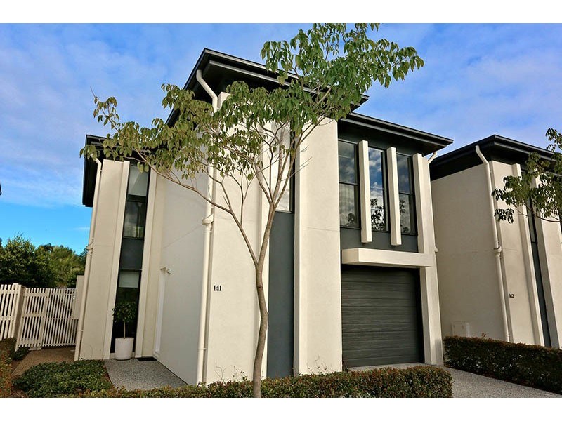 141 North Hill Drive, Robina QLD 4226