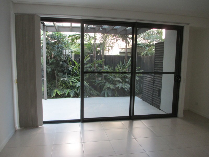 10 The Gardenway, Robina QLD 4226