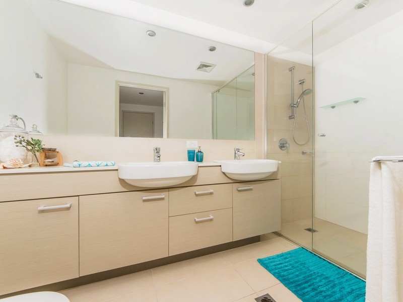 11/38 Riverwalk Avenue, Robina QLD 4226