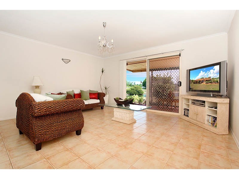 1 Beaconsfield Drive, Burleigh Waters QLD 4220