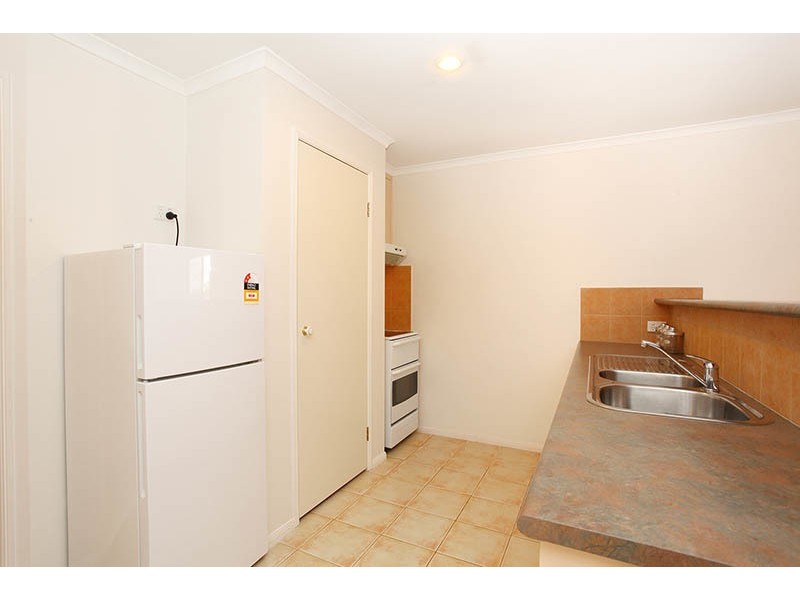 1 Beaconsfield Drive, Burleigh Waters QLD 4220