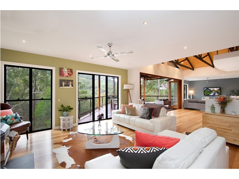 60 Bromfield Drive, Bonogin QLD 4213