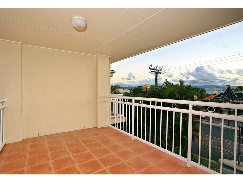 18/2489 Gold Coast Highway, Mermaid Beach QLD 4218