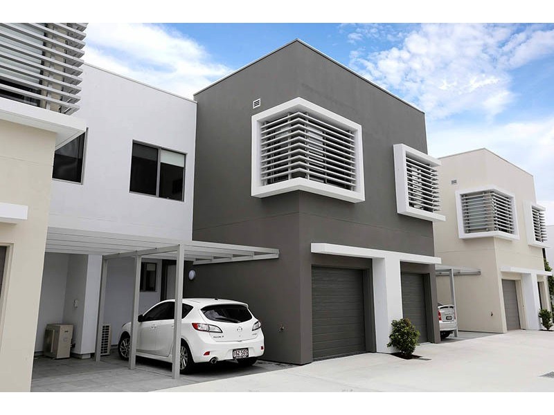 3/6-8 South Bay Drive, Varsity Lakes QLD 4227