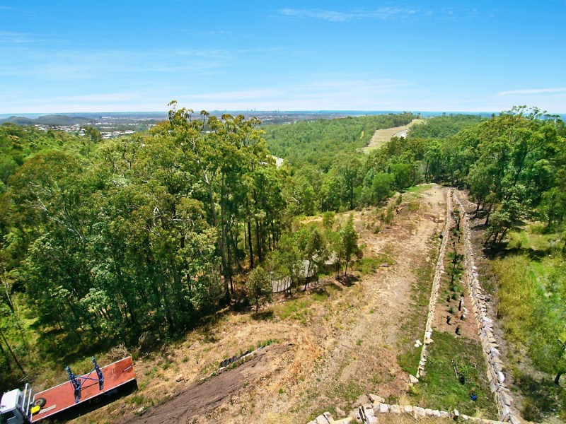352 Chesterfield Drive, Bonogin QLD 4213