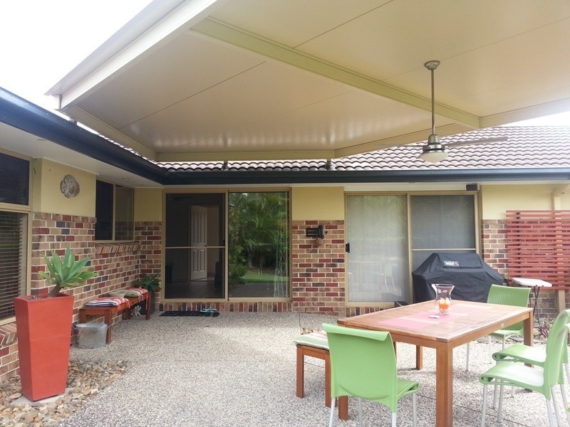 1 Breanna Court, Mudgeeraba QLD 4213