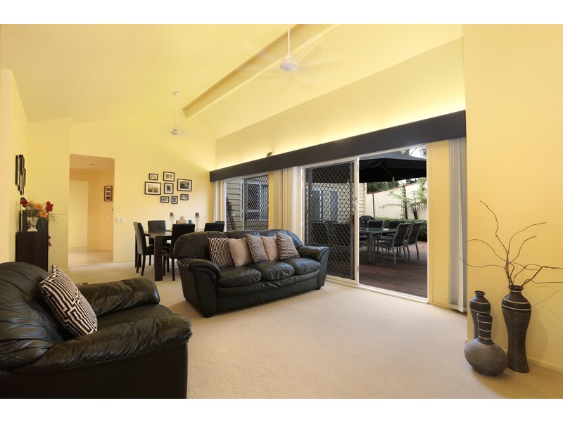 5 Cammeray Court, Robina QLD 4226