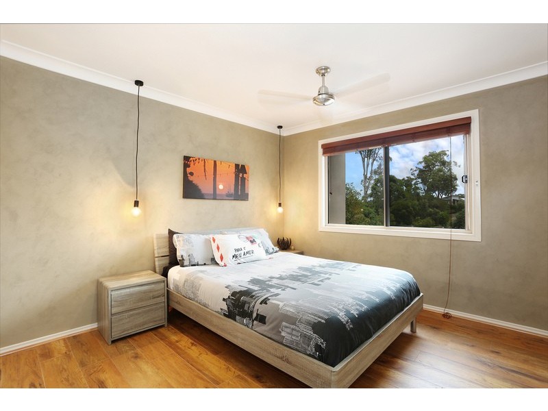 4/4 Comore Drive, Varsity Lakes QLD 4227