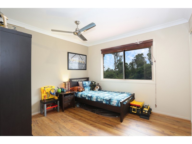 4/4 Comore Drive, Varsity Lakes QLD 4227