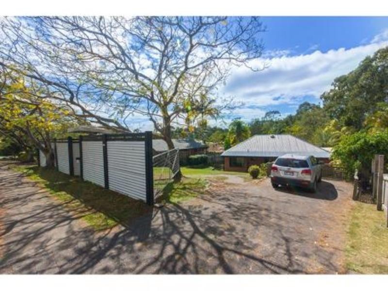 17 Pappas Way, Carrara QLD 4211